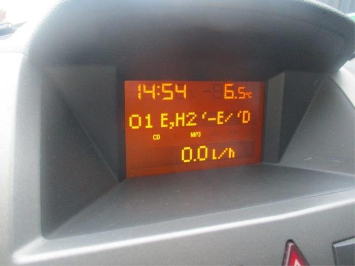 Używane Komputer pokladowy Opel Zafira (M75) 1.6 16V Cena € 50,00 Procedura marży oferowane przez Boekholt autodemontage B.V