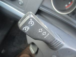 Usados Interruptor de indicador de dirección Opel Zafira (M75) 1.6 16V Precio € 25,00 Norma de margen ofrecido por Boekholt autodemontage B.V