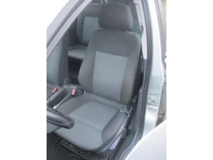 Used Seat, left Opel Zafira (M75) 1.6 16V Price € 100,00 Margin scheme offered by Boekholt autodemontage B.V