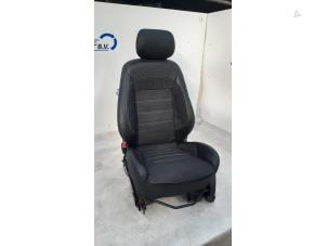 Used Seat, left Ford Mondeo IV 2.5 20V Price € 135,00 Margin scheme offered by Boekholt autodemontage B.V