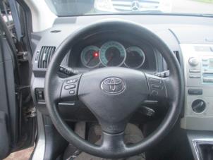 Used Steering wheel Toyota Corolla Verso (R10/11) 2.2 D-4D 16V Price € 40,00 Margin scheme offered by Boekholt autodemontage B.V