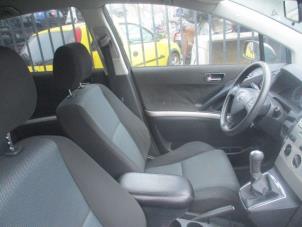 Gebrauchte Sitz links Toyota Corolla Verso (R10/11) 2.2 D-4D 16V Preis € 100,00 Margenregelung angeboten von Boekholt autodemontage B.V