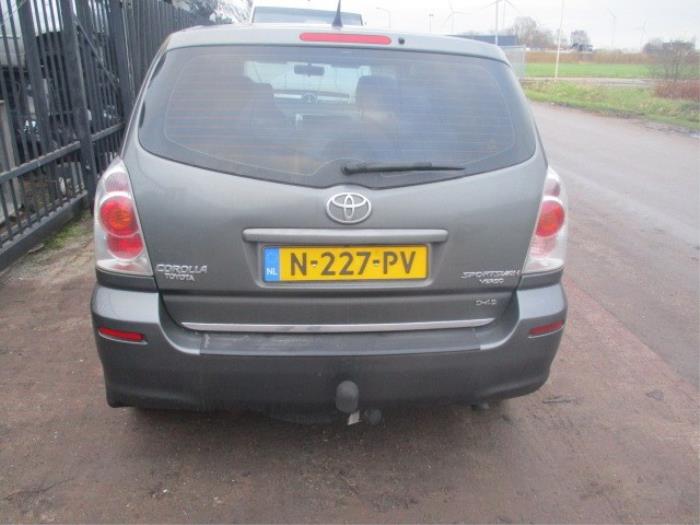 Towbar from a Toyota Corolla Verso (R10/11) 2.2 D-4D 16V 2006