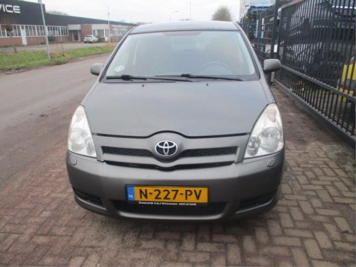 Begagnade Luftfilterhus Toyota Corolla Verso (R10/11) 2.2 D-4D 16V Pris € 35,00 Marginaltabell erbjuds av Boekholt autodemontage B.V