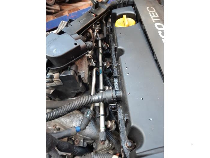 Usagé Système d'injection Opel Zafira (M75) 1.6 16V Prix € 20,00 Règlement à la marge proposé par Boekholt autodemontage B.V
