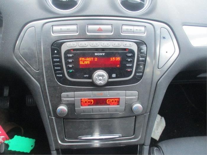 Panel Climatronic de un Ford Mondeo IV 2.5 20V 2008