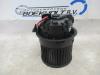 Heating and ventilation fan motor from a Peugeot 208 I (CA/CC/CK/CL) 1.2 Vti 12V PureTech 82 2013