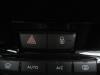 Peugeot 208 I (CA/CC/CK/CL) 1.2 Vti 12V PureTech 82 Panic lighting switch