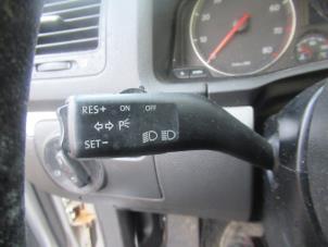 Usagé Commutateur feu clignotant Volkswagen Jetta III (1K2) 1.6 Prix € 25,00 Règlement à la marge proposé par Boekholt autodemontage B.V