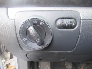 Used Light switch Volkswagen Jetta III (1K2) 1.6 Price € 20,00 Margin scheme offered by Boekholt autodemontage B.V