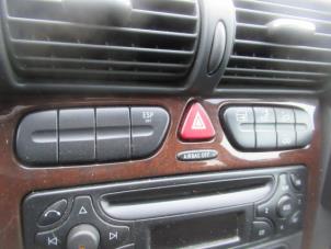 Gebrauchte Panikbeleuchtung Schalter Mercedes C (W203) 2.2 C-220 CDI 16V Preis € 35,00 Margenregelung angeboten von Boekholt autodemontage B.V