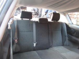 Usados Lengüeta de cinturón de seguridad izquierda detrás Toyota Corolla (E12) 2.0 D-4D 16V 110 Precio € 20,00 Norma de margen ofrecido por Boekholt autodemontage B.V