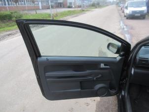 Usados Mecanismo de ventanilla de 2 puertas izquierda delante Volkswagen Fox (5Z) 1.4 16V Precio € 35,00 Norma de margen ofrecido por Boekholt autodemontage B.V