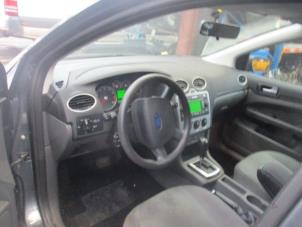 Usagé Rétroviseur intérieur Ford Focus 2 Wagon 1.6 16V Prix € 20,00 Règlement à la marge proposé par Boekholt autodemontage B.V