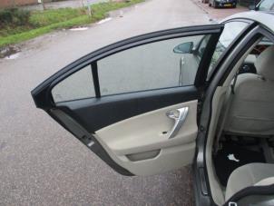 Używane Tapicerka drzwi lewych tylnych wersja 4-drzwiowa Nissan Primera (P12) 1.8 16V Cena € 40,00 Procedura marży oferowane przez Boekholt autodemontage B.V