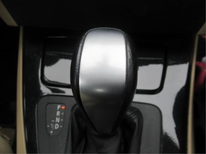 Mecanismo de caja de cambios de un BMW 3 serie (E90) 320i 16V 2009