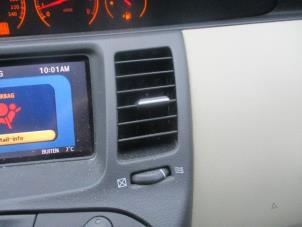 Used Dashboard vent Nissan Primera (P12) 1.8 16V Price € 15,00 Margin scheme offered by Boekholt autodemontage B.V