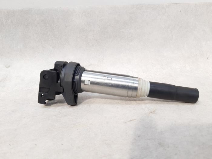 Pen ignition coil from a BMW 3 serie (E90) 320i 16V 2009