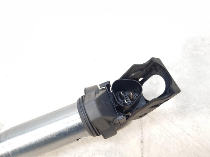 Pen ignition coil from a BMW 3 serie (E90) 320i 16V 2009