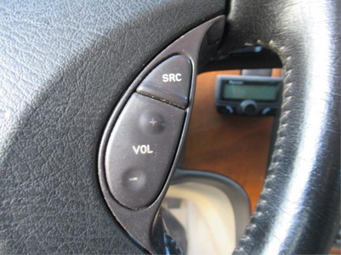 Steering wheel mounted radio control from a Saab 9-5 Estate (YS3E) 2.3t 16V 2002