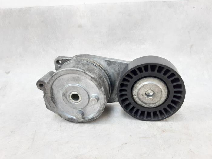Usados Rodillo tensor correa múltiple Fiat 500 (312) 0.9 TwinAir 85 Precio € 24,00 Norma de margen ofrecido por Boekholt autodemontage B.V