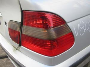 Używane Tylne swiatlo pozycyjne prawe BMW 3 serie (E46/4) 320d 16V Cena € 20,00 Procedura marży oferowane przez Boekholt autodemontage B.V