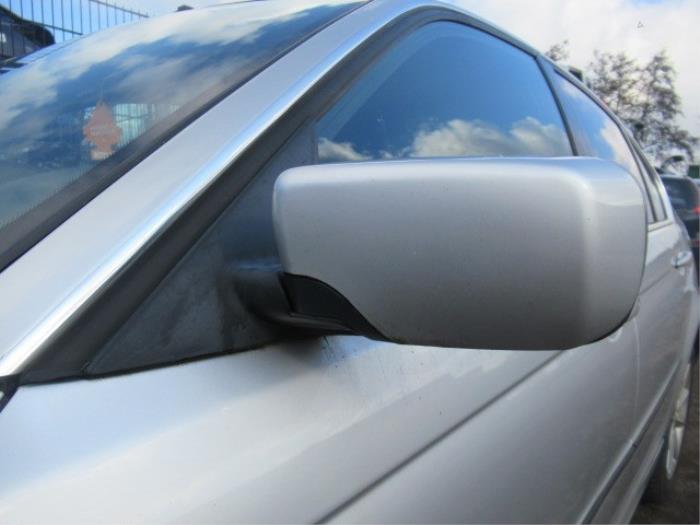 Wing mirror, left from a BMW 3 serie (E46/4) 320d 16V 2004