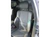 Headrest from a BMW 3 serie (E46/4), 1997 / 2005 320d 16V, Saloon, 4-dr, Diesel, 1.995cc, 110kW (150pk), RWD, M47D20; 204D1, 2001-09 / 2005-05, AS71; AS72 2004