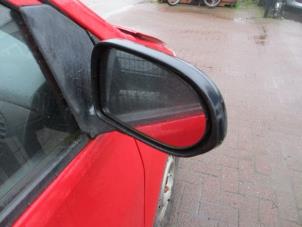 Gebrauchte Außenspiegel rechts Daihatsu Cuore (L251/271/276) 1.0 12V DVVT Preis € 35,00 Margenregelung angeboten von Boekholt autodemontage B.V