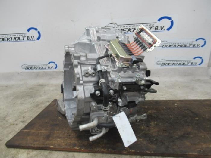 Gearbox Toyota C-HR 1.8 16V Hybrid - P2010521 2ZRFXE P6101NM