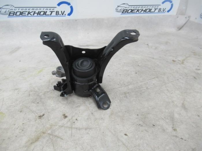 Used Engine mount Toyota C-HR (X1,X5) 1.8 16V Hybrid Price € 50,00 Margin scheme offered by Boekholt autodemontage B.V