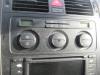 Volkswagen Touran (1T1/T2) 2.0 TDI 16V 140 Air conditioning control panel