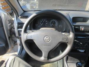 Used Steering wheel Opel Astra G (F08/48) 1.6 Price € 40,00 Margin scheme offered by Boekholt autodemontage B.V