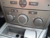 Panel de control de calefacción de un Opel Astra H SW (L35), 2004 / 2014 1.9 CDTi 16V 150, Combi, Diesel, 1.910cc, 110kW (150pk), FWD, Z19DTH; EURO4, 2004-09 / 2010-10, L35 2006