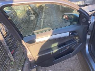 Used Door window 4-door, front left Opel Astra H (L48) 1.4 16V Twinport Price € 35,00 Margin scheme offered by Boekholt autodemontage B.V