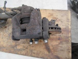 Used Front brake calliper, left Ford Mondeo IV 2.0 TDCi 140 16V Price € 35,00 Margin scheme offered by Boekholt autodemontage B.V