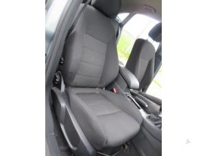 Used Seat, right Ford Mondeo IV 2.0 TDCi 140 16V Price € 100,00 Margin scheme offered by Boekholt autodemontage B.V