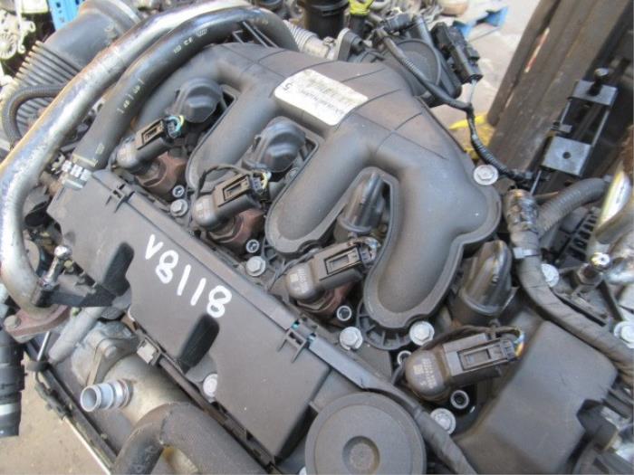 Motor van een Ford Mondeo IV 2.0 TDCi 140 16V 2010