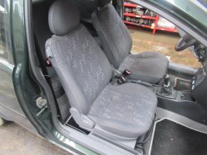 Used Seat, right Opel Corsa C (F08/68) 1.2 16V Price € 50,00 Margin scheme offered by Boekholt autodemontage B.V