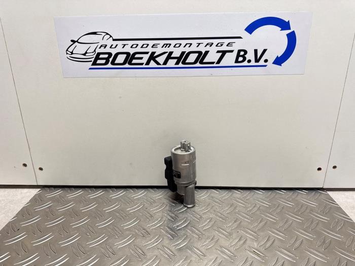 Begagnade Tomgångsventil Opel Calibra 2.5 V6 24V Pris € 45,00 Marginaltabell erbjuds av Boekholt autodemontage B.V