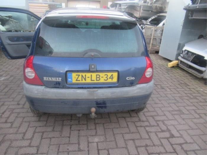 Rear bumper from a Renault Clio II (BB/CB) 1.4 1999