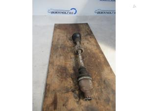 Used Front drive shaft, right Renault Clio II (BB/CB) 1.4 Price € 35,00 Margin scheme offered by Boekholt autodemontage B.V