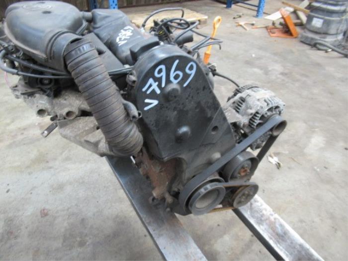 Engine from a Volkswagen Golf III Variant (1H5) 1.8 1997