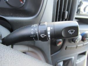 Usados Interruptor de limpiaparabrisas Hyundai H-300 2.5 CRDi Precio € 35,00 Norma de margen ofrecido por Boekholt autodemontage B.V