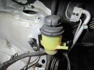 Used Power steering fluid reservoir Hyundai H-300 2.5 CRDi Price € 25,00 Margin scheme offered by Boekholt autodemontage B.V