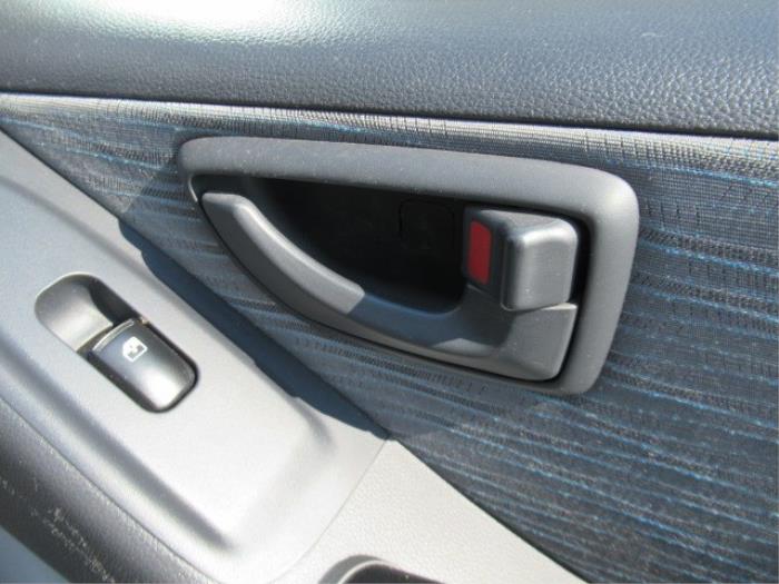Door handle 2-door, right from a Hyundai H-300 2.5 CRDi 2008