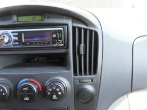 Usados Radio Hyundai H-300 2.5 CRDi Precio € 50,00 Norma de margen ofrecido por Boekholt autodemontage B.V
