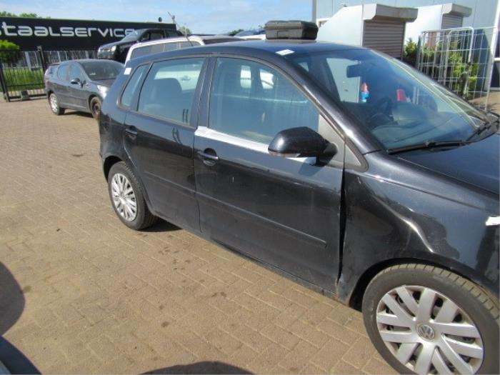Gebrauchte Auspuff Enddämpfer Volkswagen Polo IV (9N1/2/3) 1.4 TDI 70 Preis € 60,00 Margenregelung angeboten von Boekholt autodemontage B.V