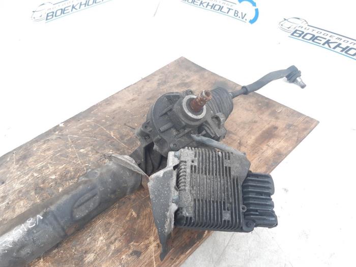 Power steering box from a Mercedes-Benz B (W245,242) 1.7 B-170 16V 2005