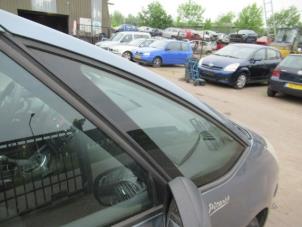 Gebrauchte Zusätzliches Fenster 4-türig rechts vorne Citroen C4 Picasso (UD/UE/UF) 1.6 16V VTi 120 Preis € 70,00 Margenregelung angeboten von Boekholt autodemontage B.V